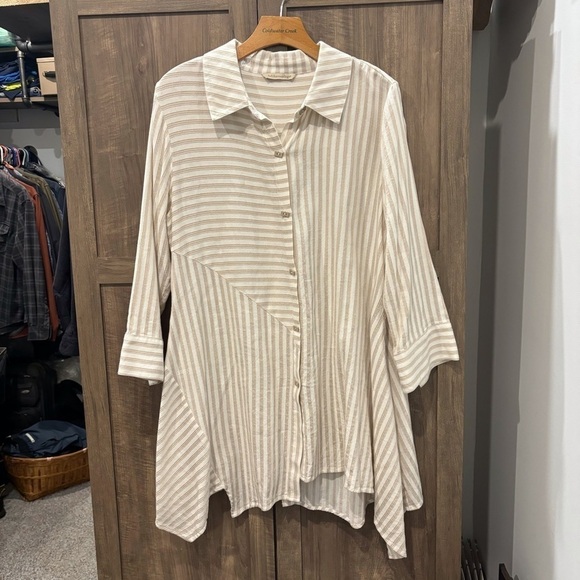Soft Surroundings Large Standout Striped Asymmetrical Button Down Shirt Tunic - Picture 1 of 12